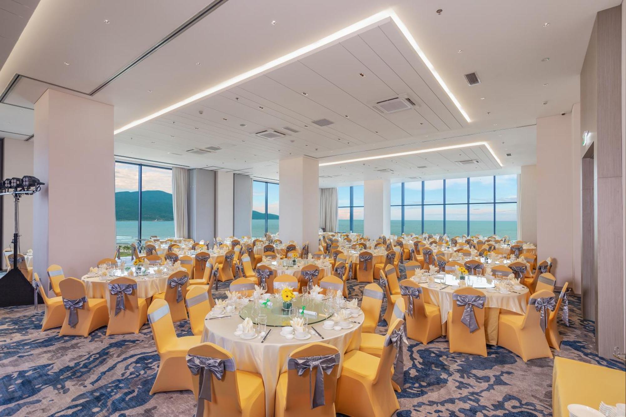 Awaken Da Nang Hotel Exterior foto