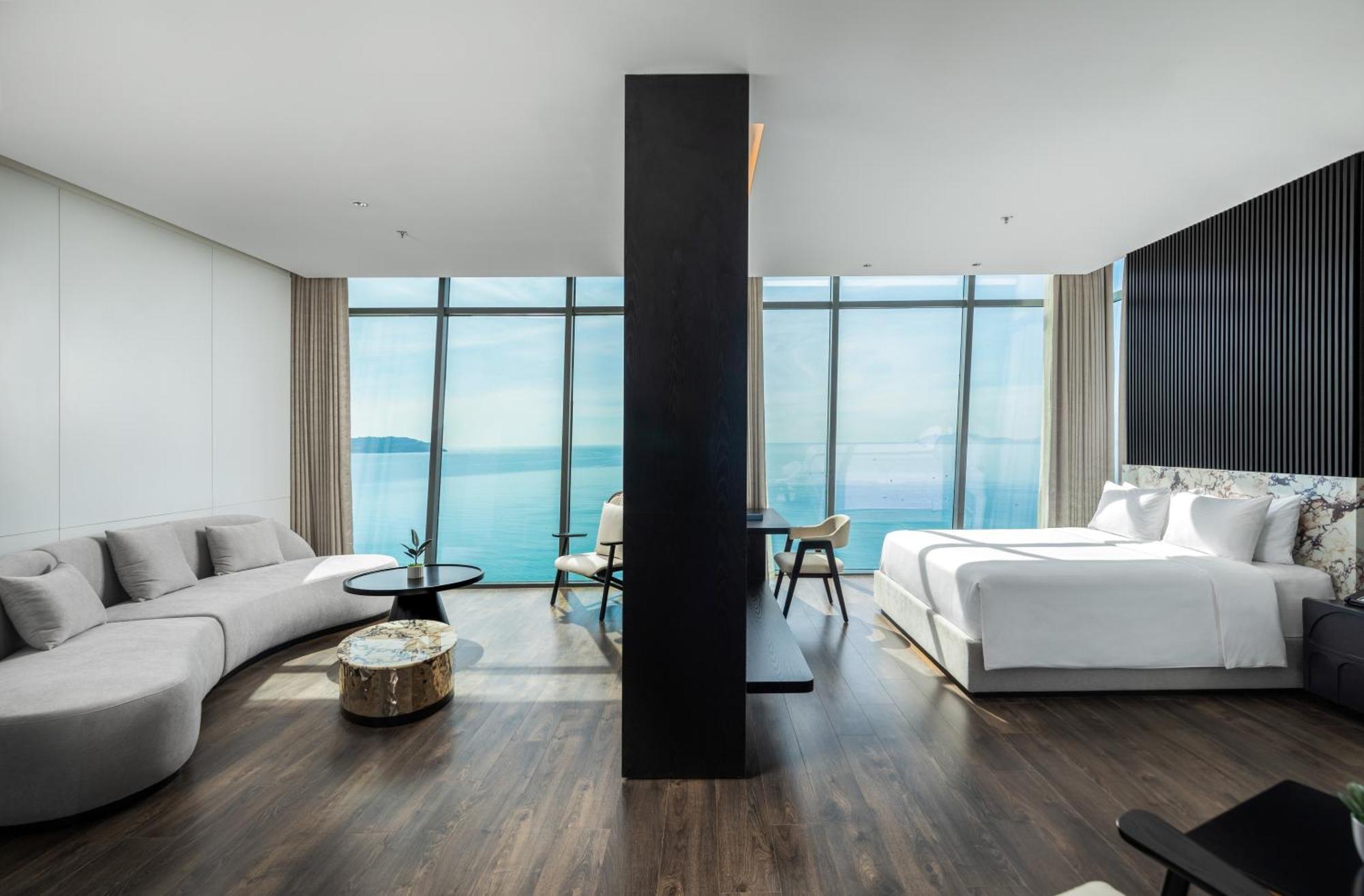 Awaken Da Nang Hotel Exterior foto