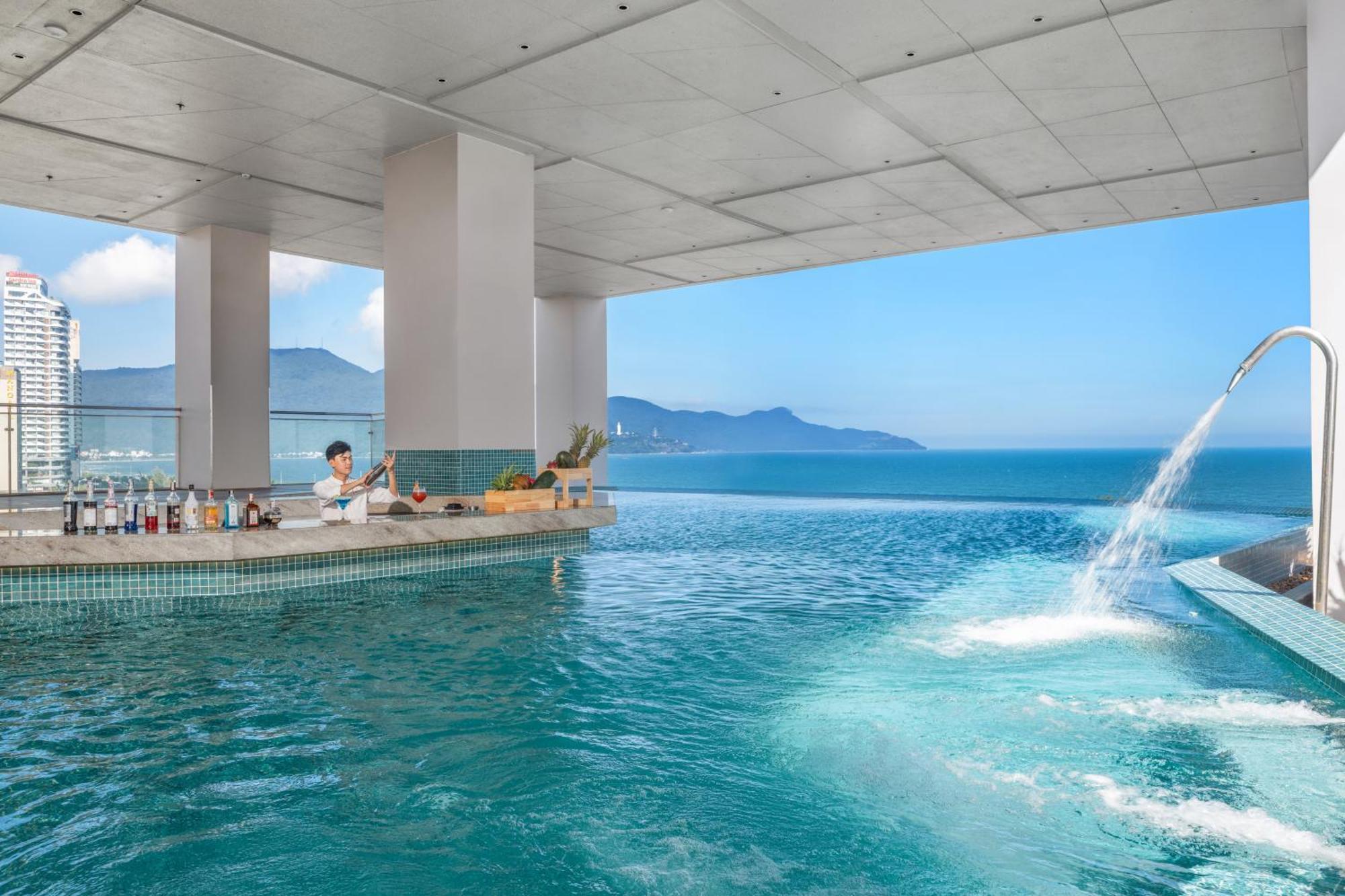 Awaken Da Nang Hotel Exterior foto