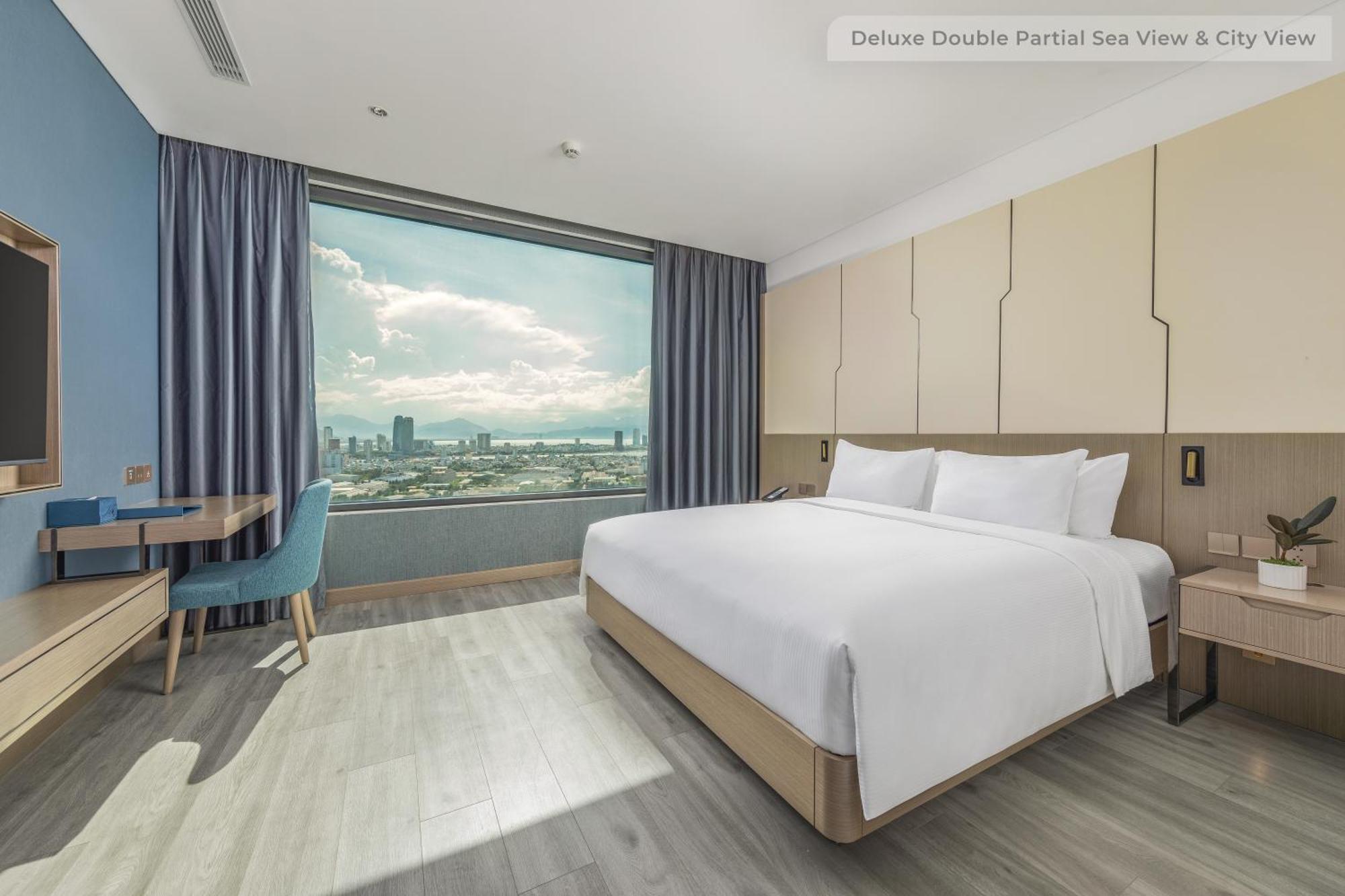 Awaken Da Nang Hotel Exterior foto